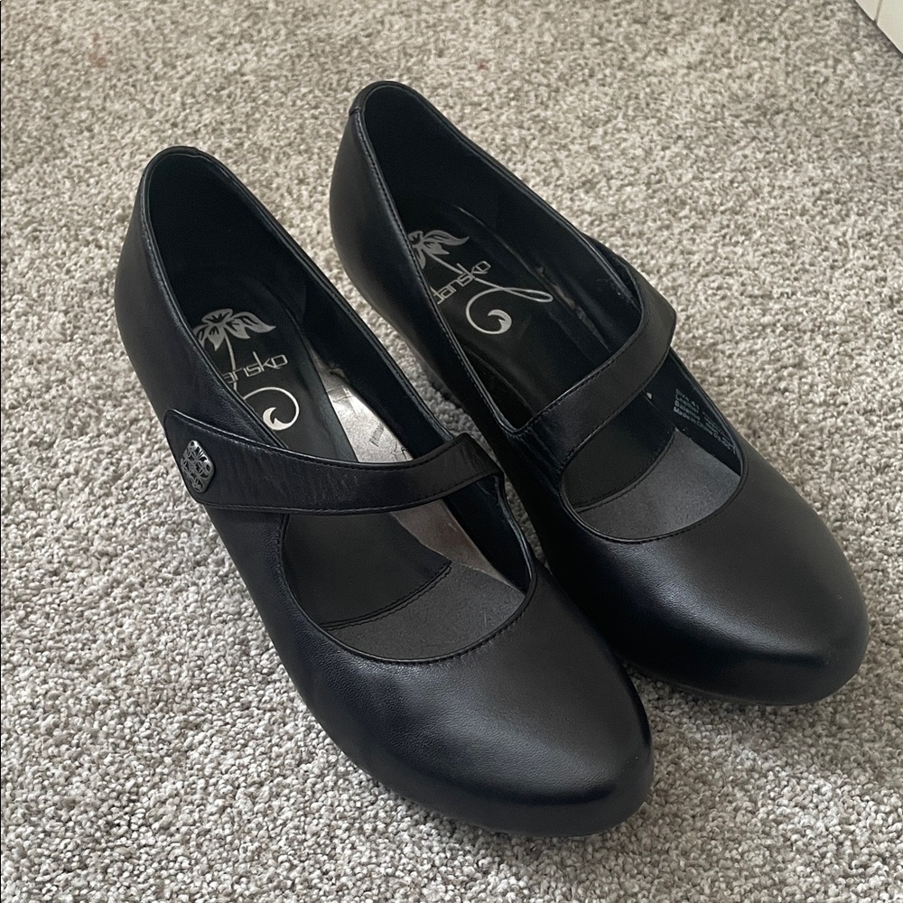 Dansko Heeled Mary Jane Shoes Black Sz 41 (10.5/11) Velcro almond toe like new